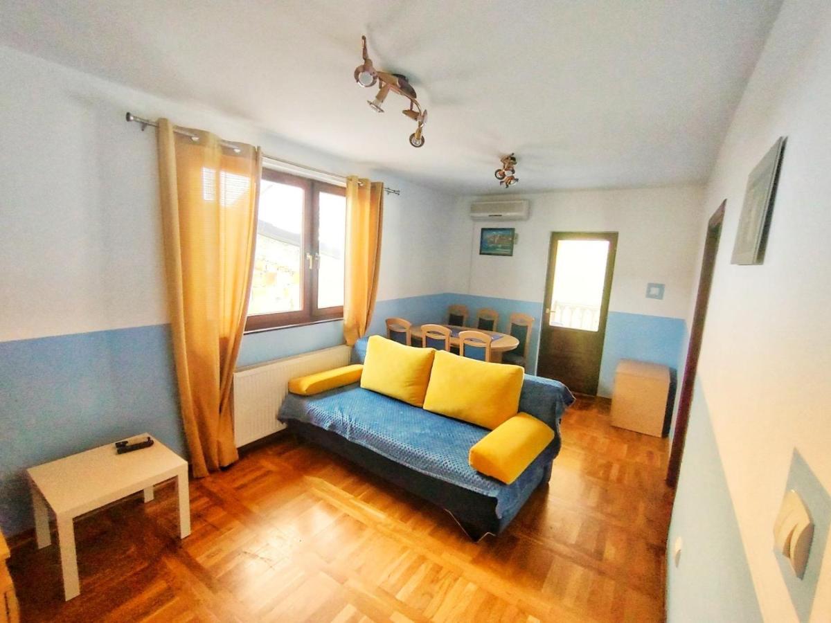 Plavi Apartman Airport Belgrade Exterior photo