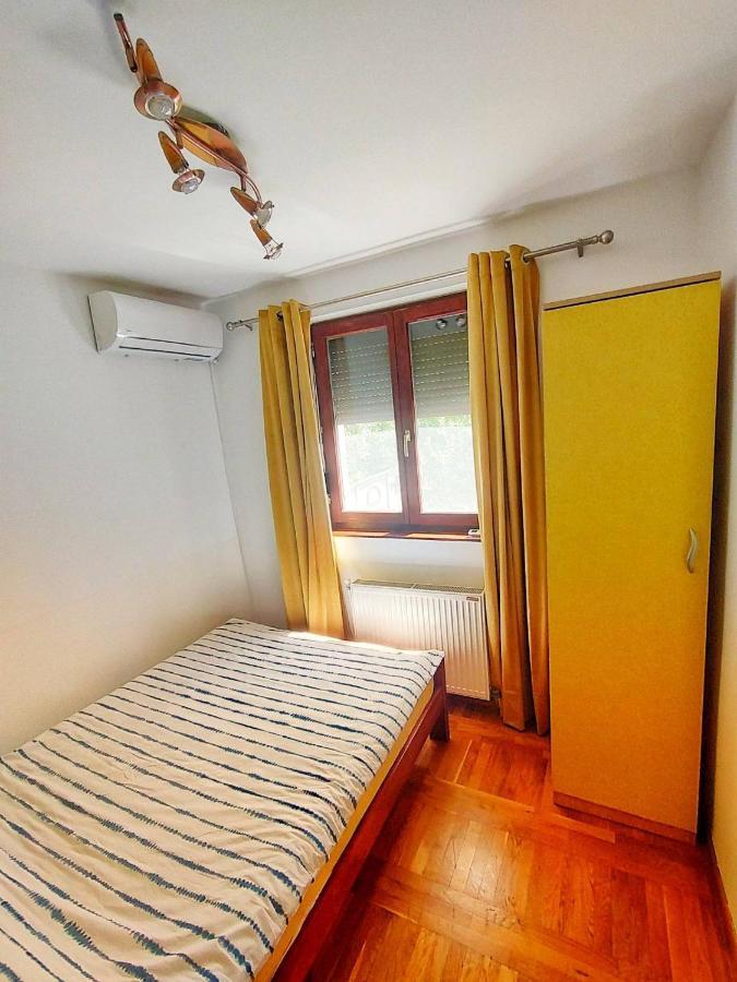Plavi Apartman Airport Belgrade Exterior photo